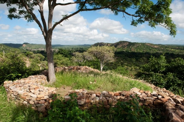 Theft of south african relics riles researchers