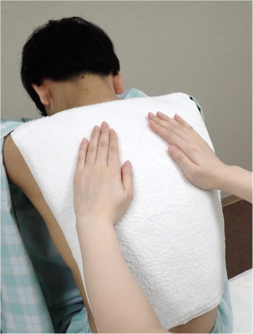 Effect on autonomic nervous activity of applying hot towels for 10 s to the  back during bed baths, Journal of Physiological Anthropology