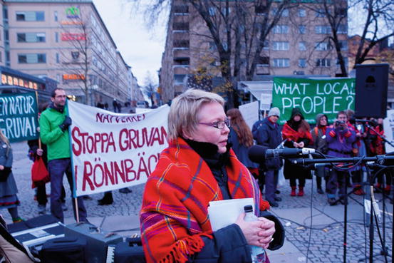 TechnoVisions of a Sámi Cyborg: Reclaiming Sámi Body-, Land-, and 