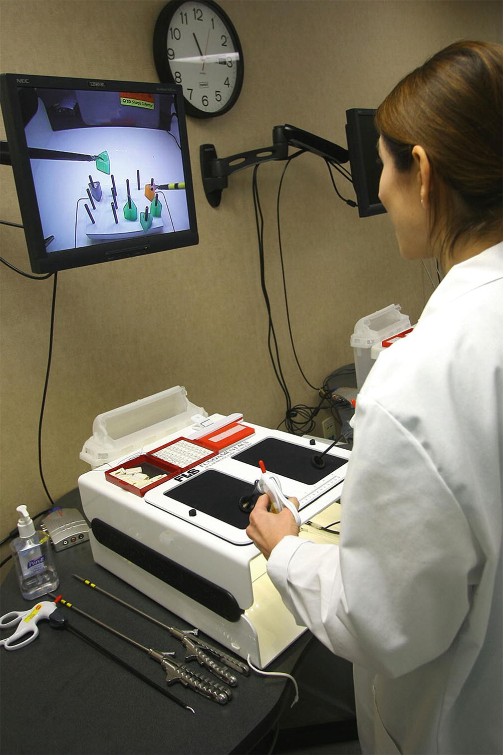 Equipping And Staffing A Surgical Simulation Center Springerlink