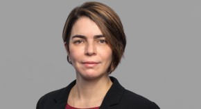 Vania Zuin Zeidler's headshot