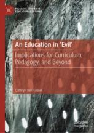 Thinking about and Enacting Curriculum in Frames of War (Critical Education Policy and Politics)