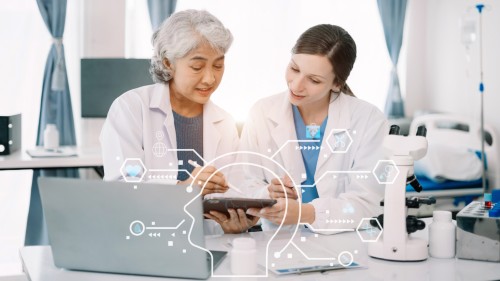 Healthcare Collaboration Between Humans and AI: Practical Evidence Healthcare Collaboration Between Humans and AI: Practical Evidence