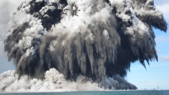 Picture dated March 18, 2009 showing an undersea volcano eruption about 10 to 12 kilometres (six to seven miles) off the Tongatapu coast of Tonga sending plumes of steam and smoke hundreds of metres into the air.