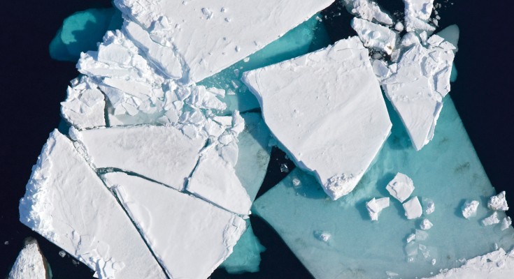 Fragmented sea ice 